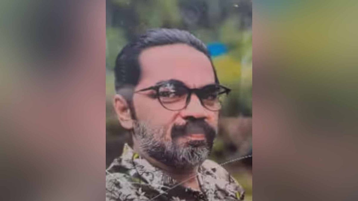 നിര്‍ത്തിയിട്ട ഓട്ടോയ്ക്ക് പിന്നില്‍ കാറിടിച്ചു കയറി; ഓട്ടോ ഡ്രൈവർ മരിച്ചു